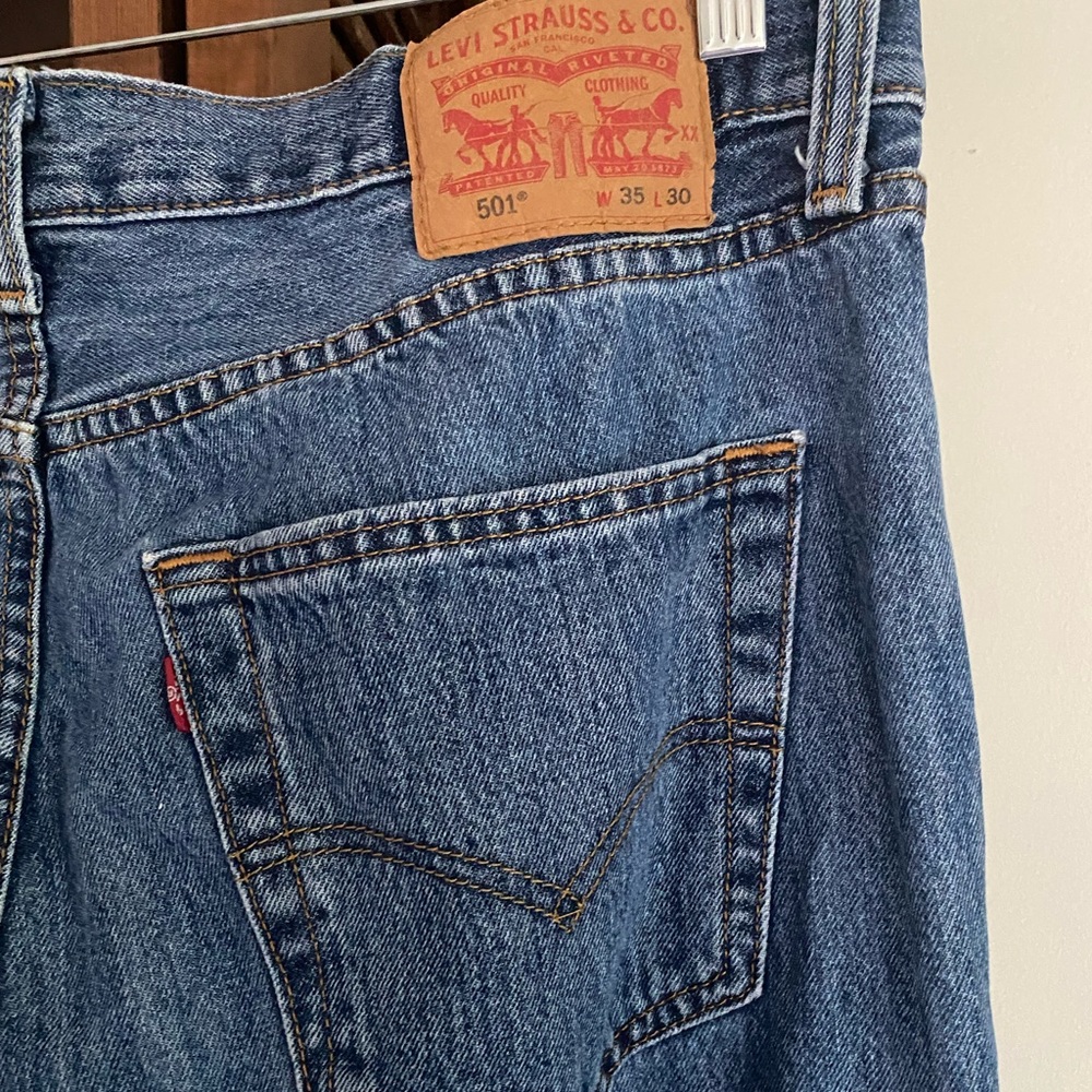Men’s 501 button fly jeans.